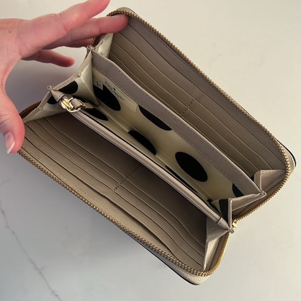 Kate Spade Continental Wallet - Picture 6 of 6